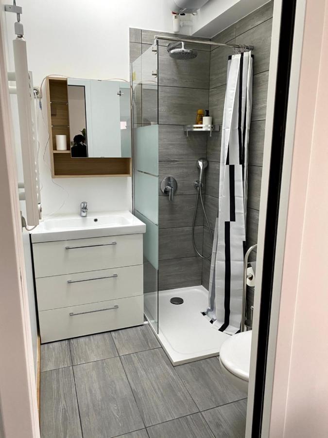 Le 9Ieme Entracte Hotel Marseille Luaran gambar